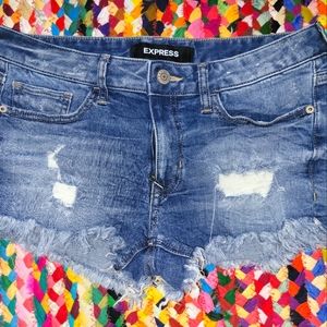 Express relaxed low rise shortie sz 6